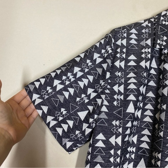 NWOT Folk SS Soft Collar Shirt Tile Print White Size 5 - Picture 8 of 10